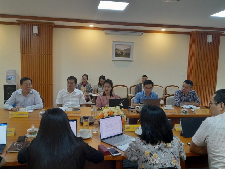 VECI với nhân sự